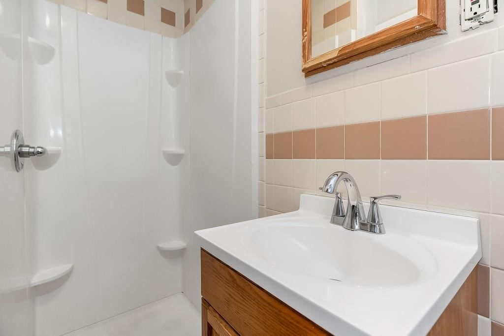 Photo 18 of 27 - 1502 S Pleasant Street