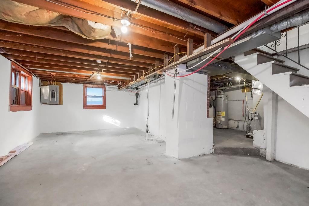 Photo 20 of 27 - 1502 S Pleasant Street
