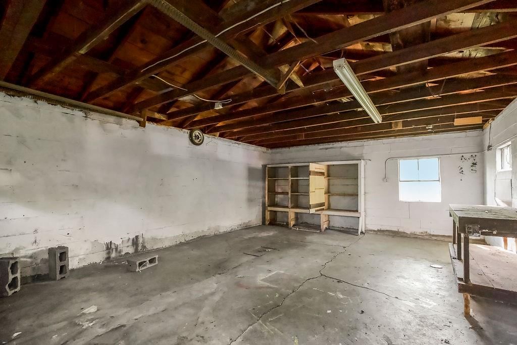 Photo 23 of 27 - 1502 S Pleasant Street