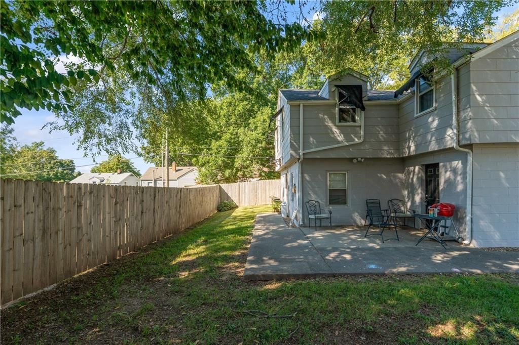 2022 S Hedges Avenue — photo 19