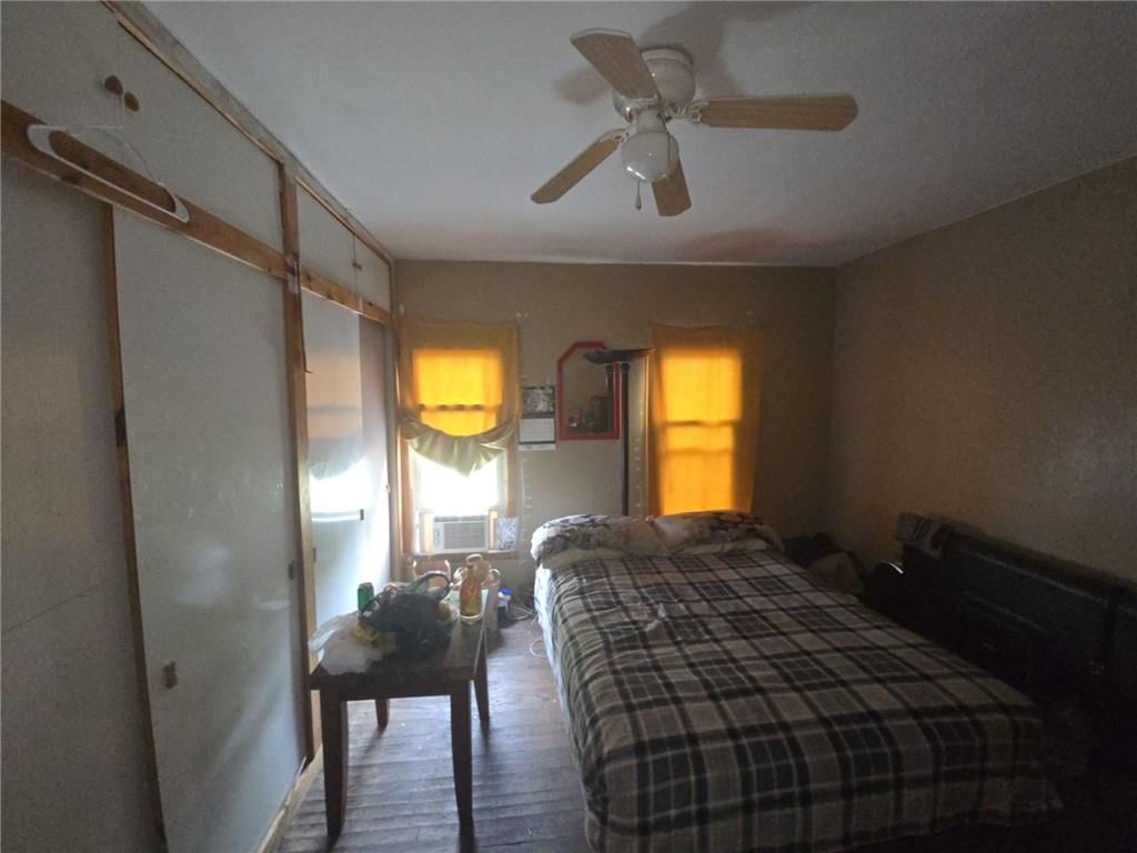 Photo 7 of 11 - 2334 Walrond Avenue