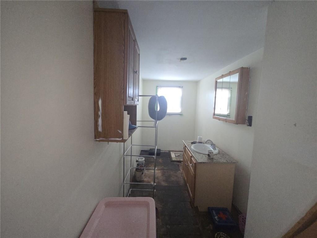 Photo 9 of 11 - 2334 Walrond Avenue