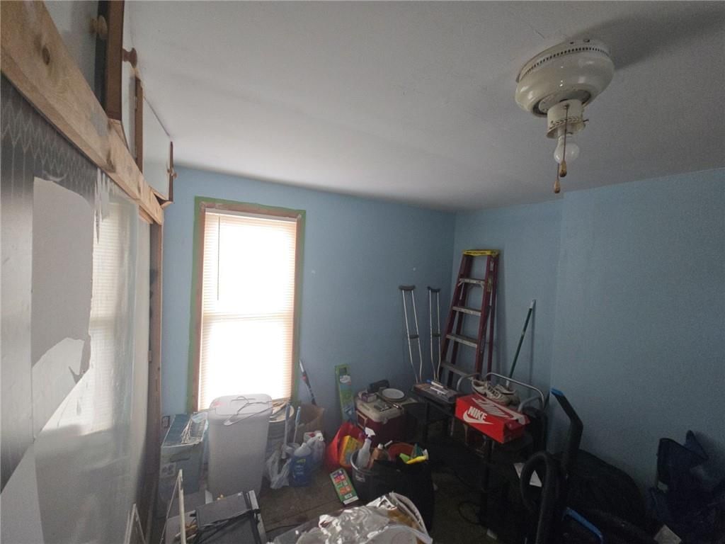 Photo 10 of 11 - 2334 Walrond Avenue