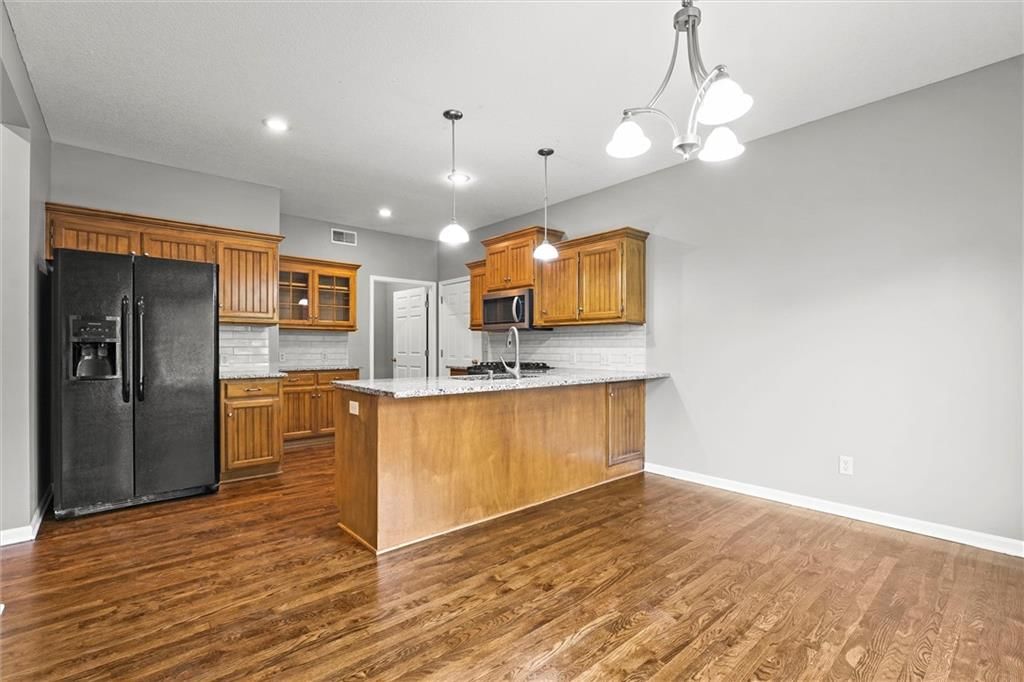 13928 S Summit Street — photo 15