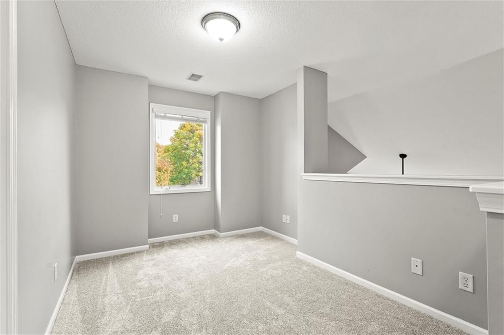 13928 S Summit Street — photo 25