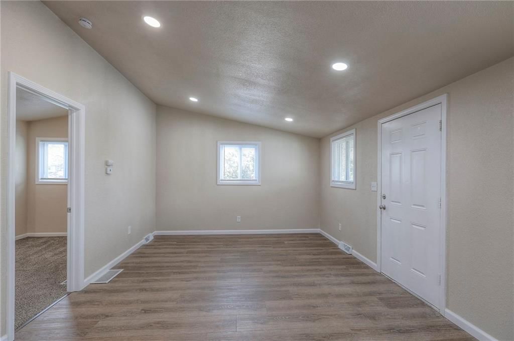 1103 S Crisp Street — photo 8