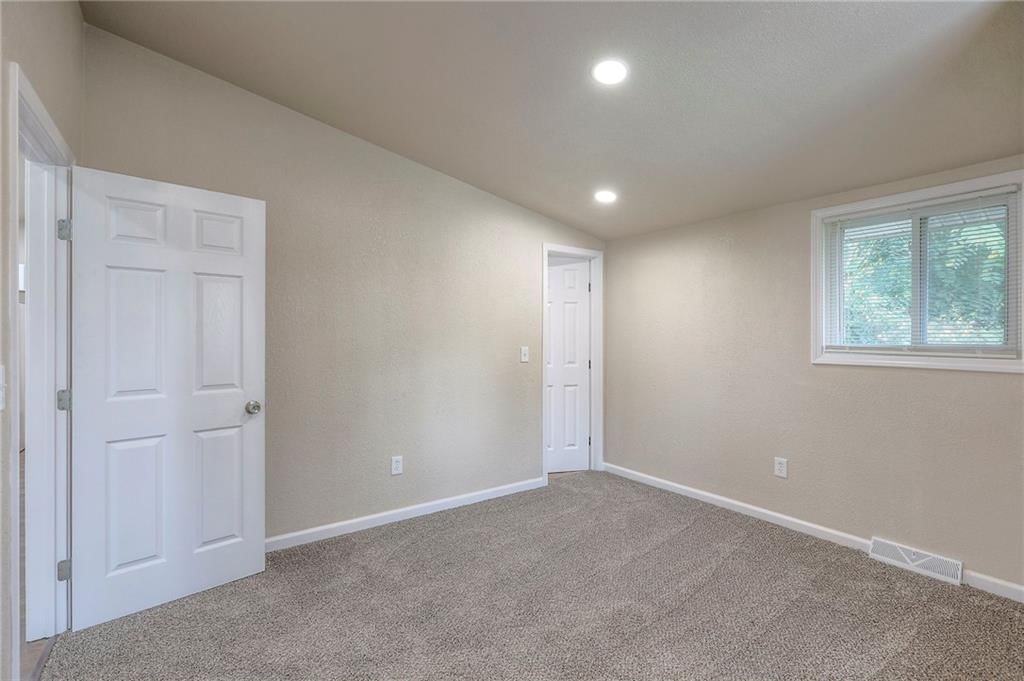 1103 S Crisp Street — photo 10