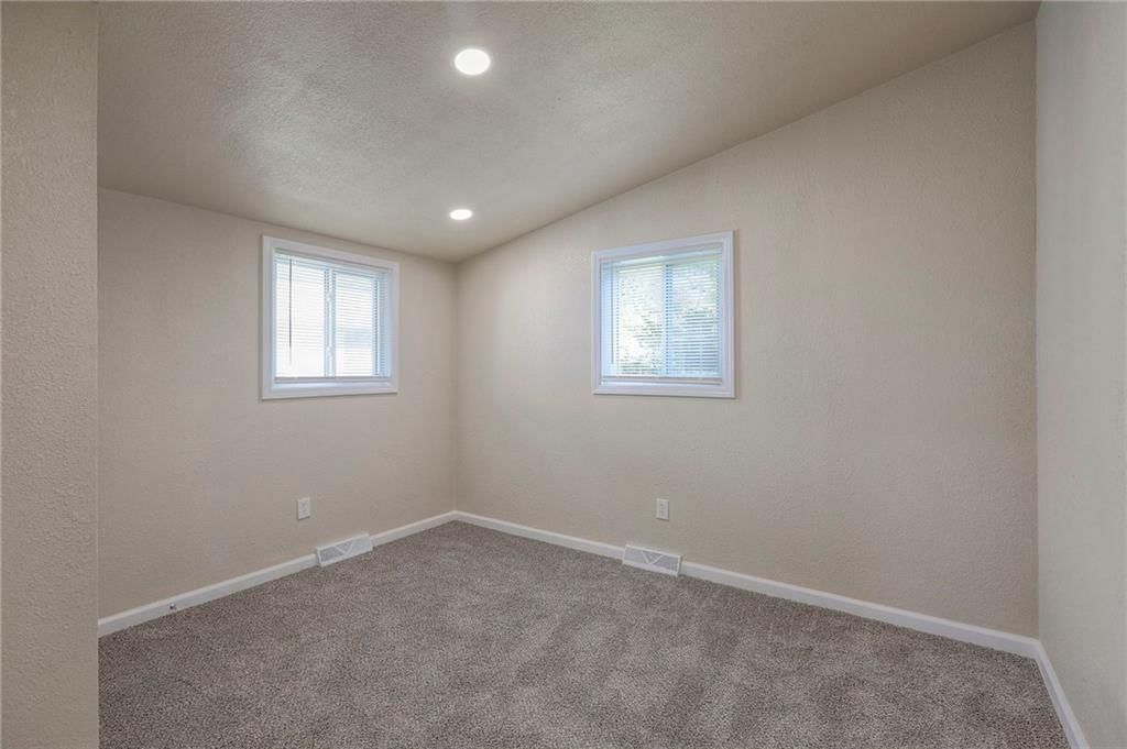 1103 S Crisp Street — photo 16