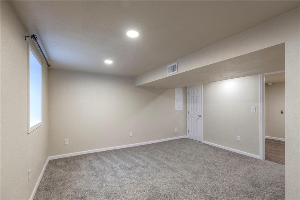 1103 S Crisp Street — photo 29