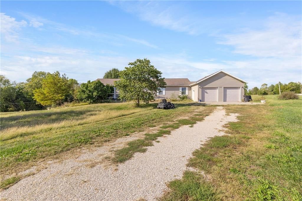 215 NW 415 Road — photo 4