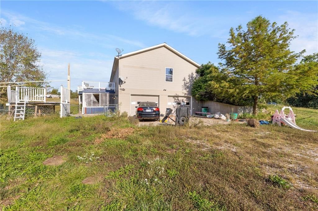 215 NW 415 Road — photo 38