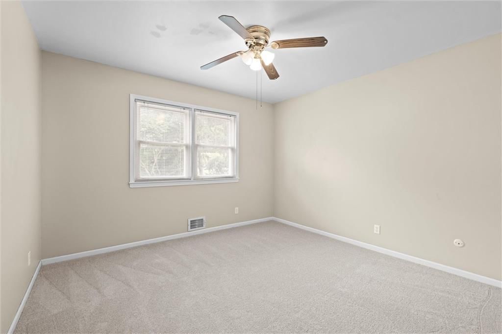 611 Montcrew Street — photo 16
