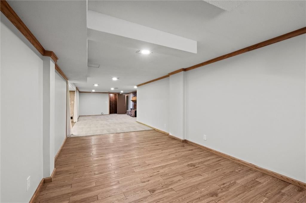 611 Montcrew Street — photo 24