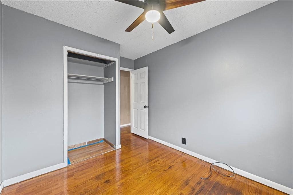 9532 Wallace Avenue — photo 15
