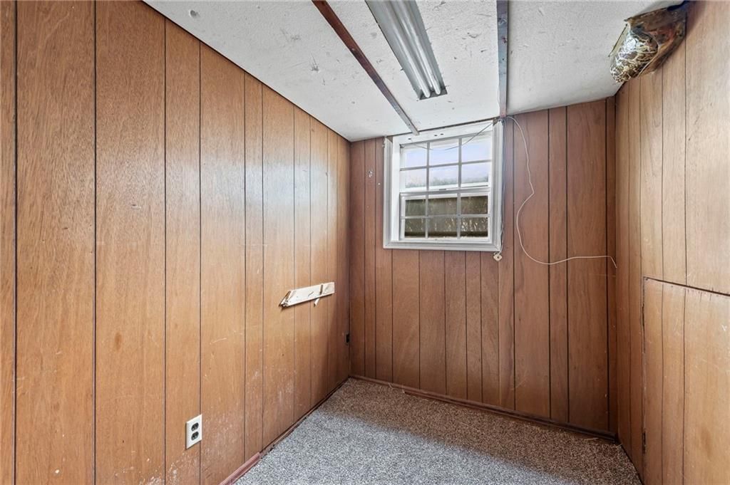 9532 Wallace Avenue — photo 21