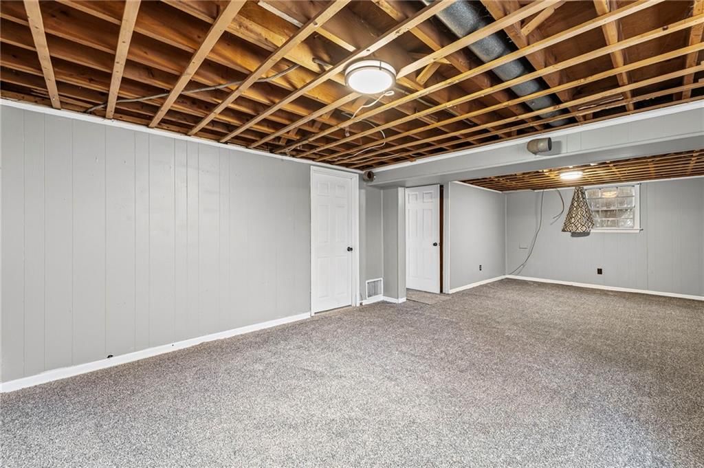 9532 Wallace Avenue — photo 23