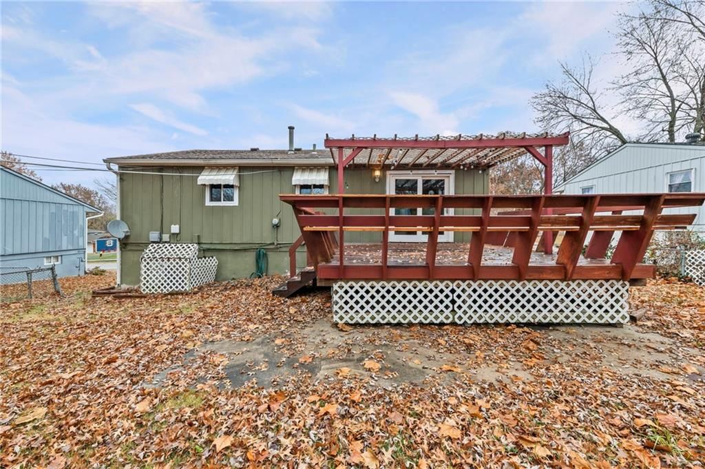 9532 Wallace Avenue — photo 29