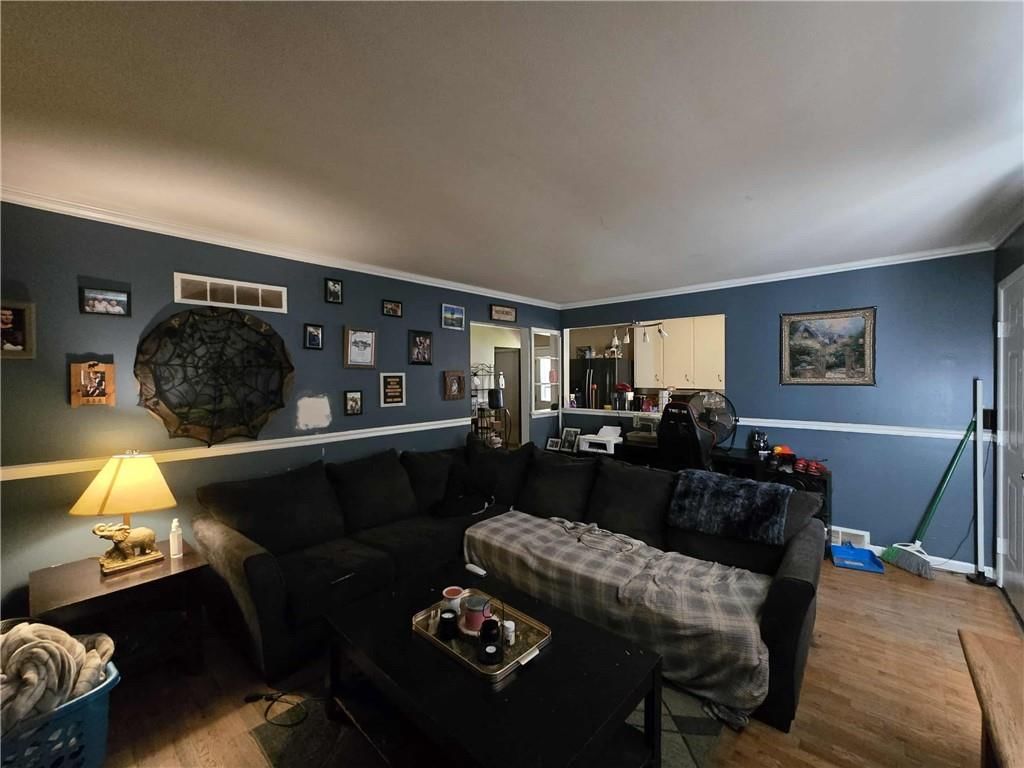 511 E Clinton Street — photo 3