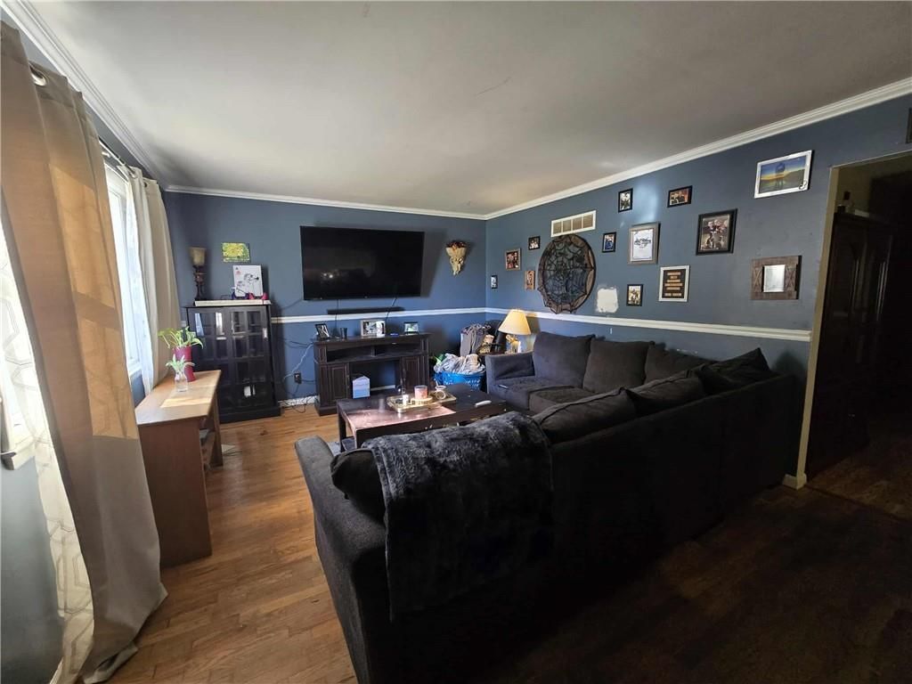 511 E Clinton Street — photo 4