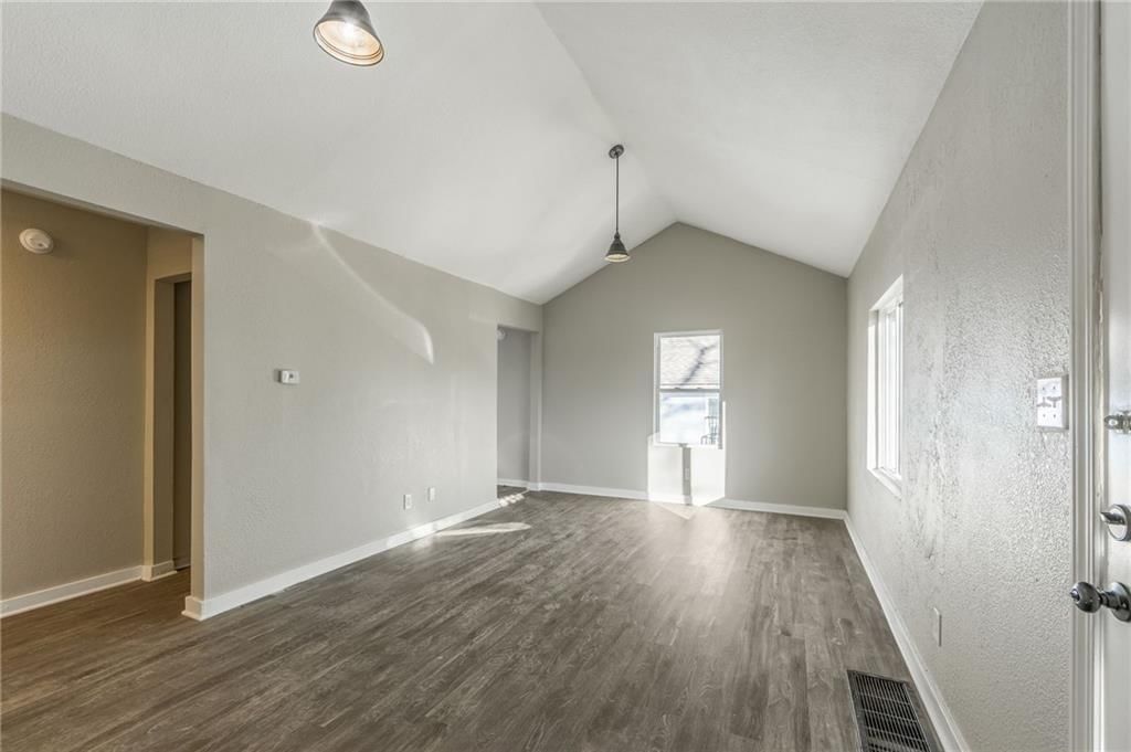 3920 Spruce Avenue — photo 4