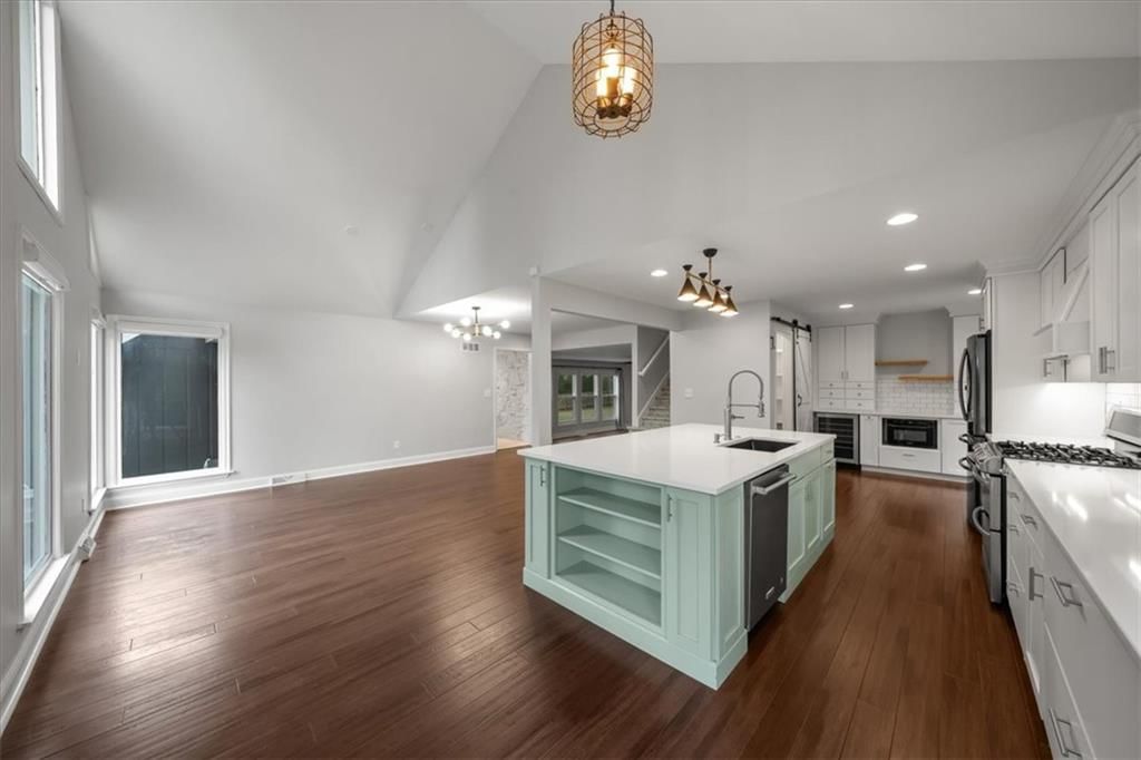 Photo 7 of 41 - 20906 Pebble Lane
