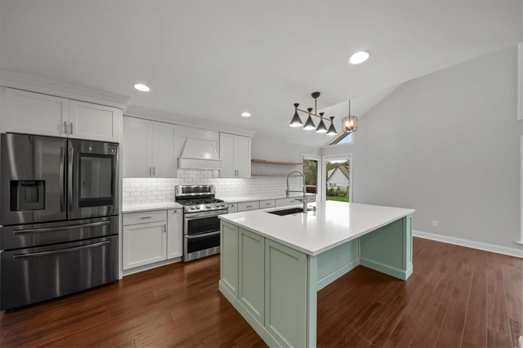 Photo 10 of 41 - 20906 Pebble Lane