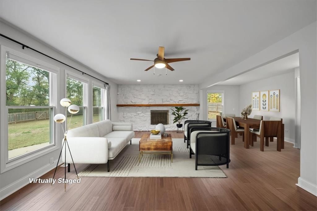 Photo 14 of 41 - 20906 Pebble Lane