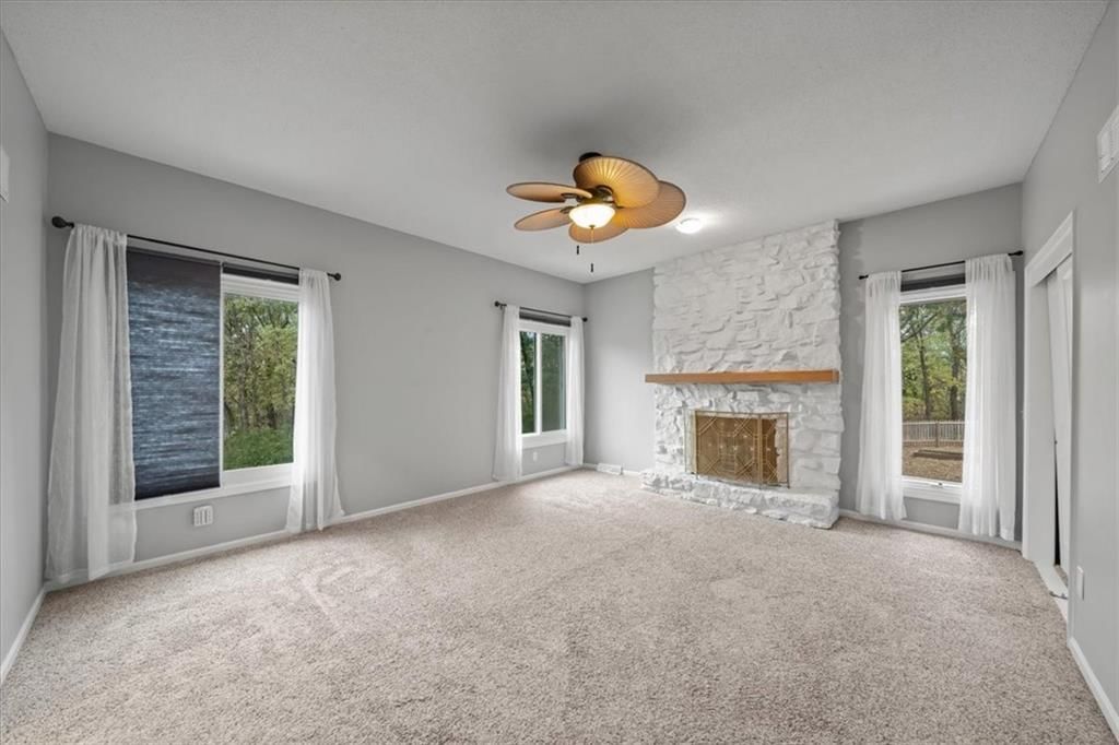 Photo 21 of 41 - 20906 Pebble Lane