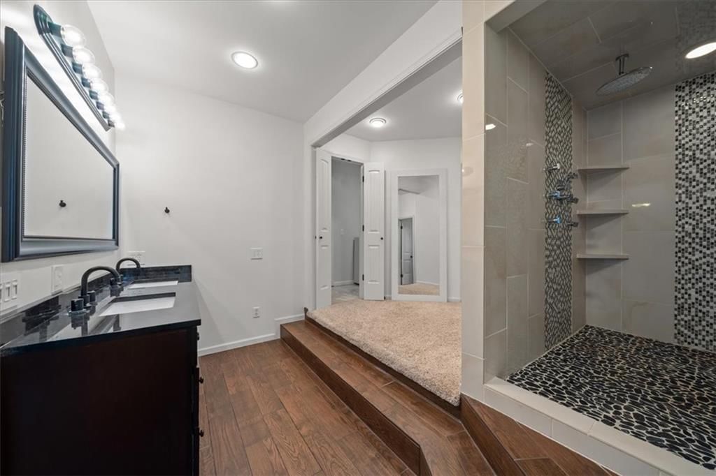 Photo 22 of 41 - 20906 Pebble Lane