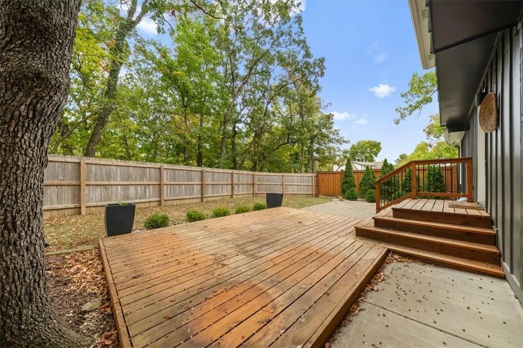 Photo 34 of 41 - 20906 Pebble Lane