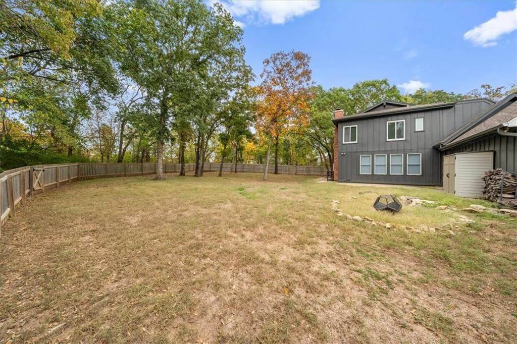 Photo 37 of 41 - 20906 Pebble Lane