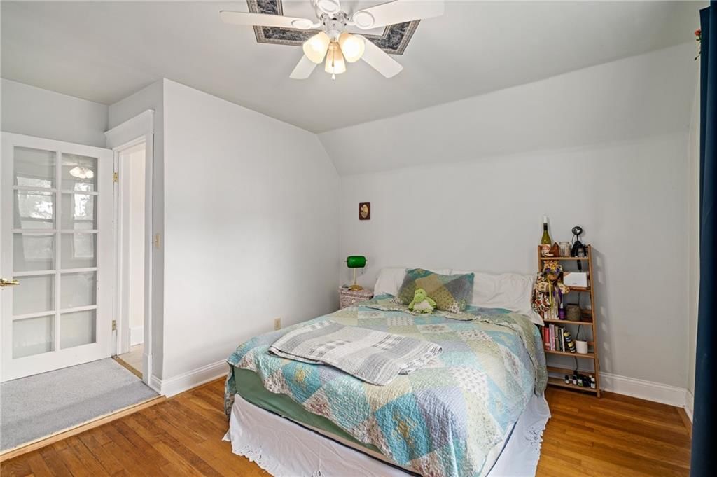 1333 Waverly Avenue — photo 18