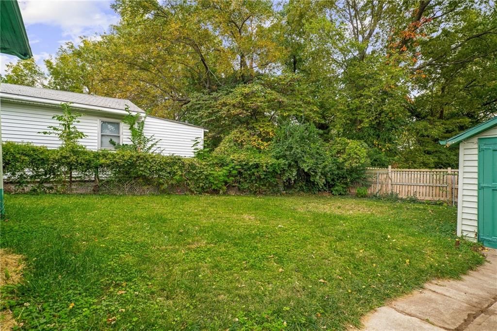 1333 Waverly Avenue — photo 27