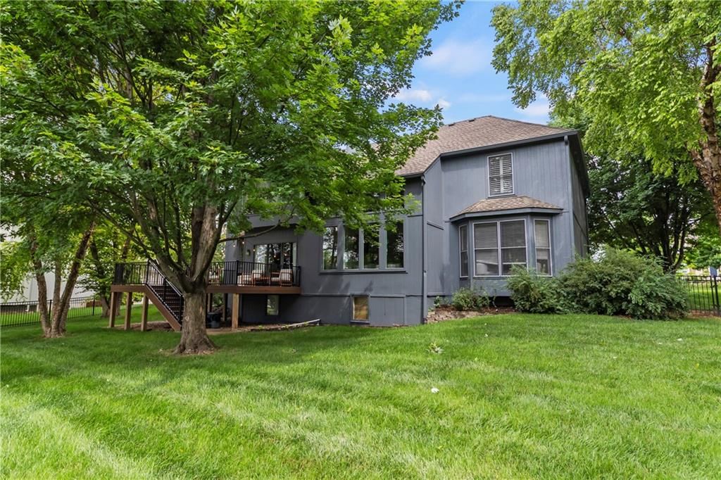 3549 W 143 Terrace — photo 31