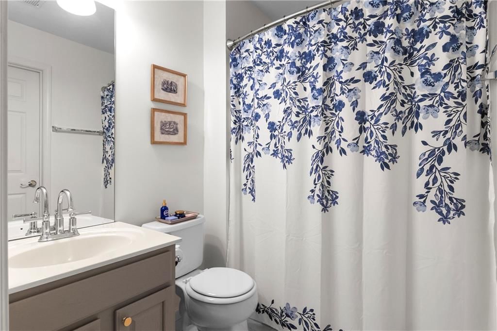 3549 W 143 Terrace — photo 44