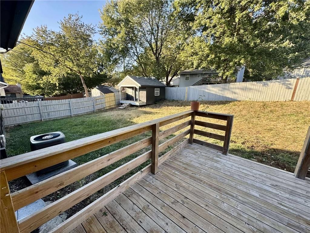 4606 Ottawa Avenue — photo 24