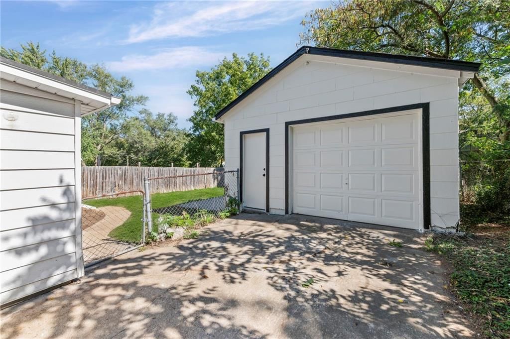 1503 N Mccoy Street — photo 3