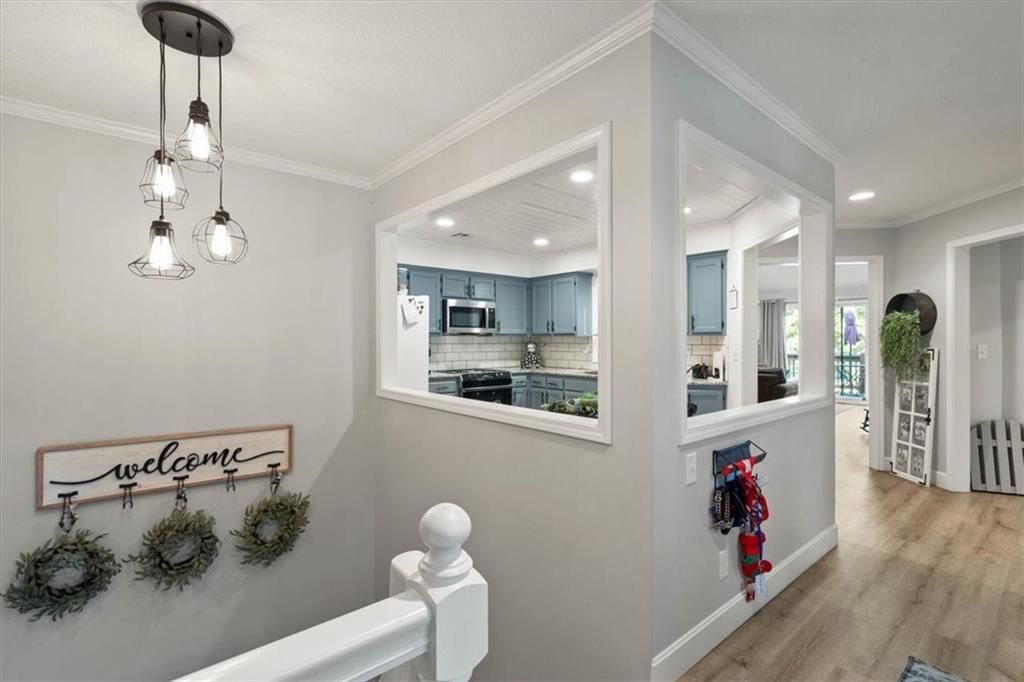 Photo 7 of 37 - 9424 W 122nd Street