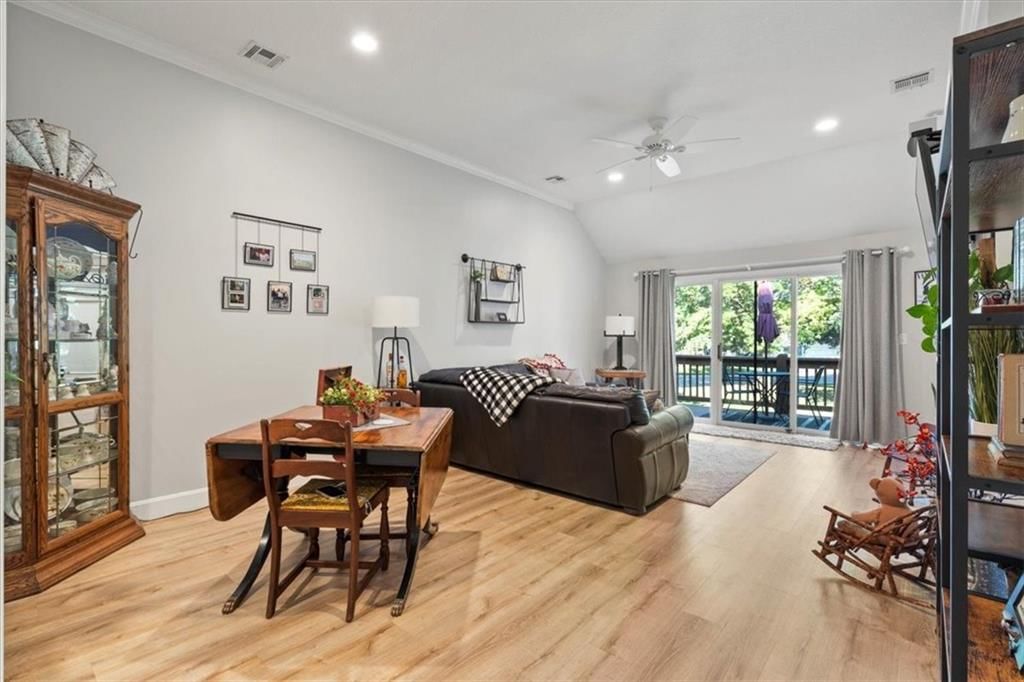 Photo 16 of 37 - 9424 W 122nd Street