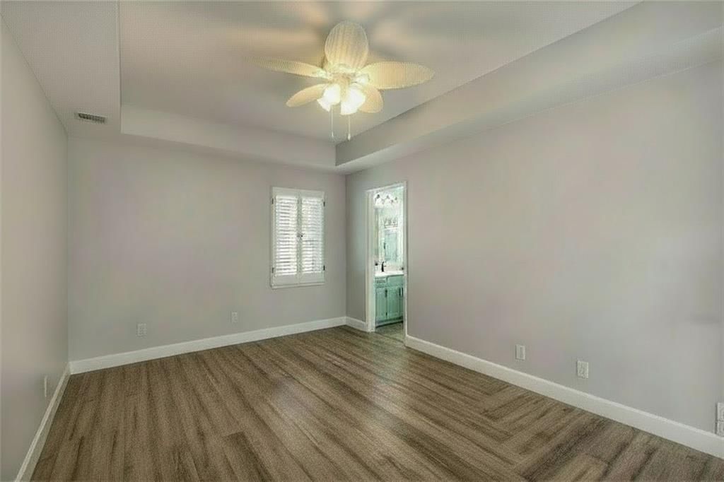 Photo 22 of 37 - 9424 W 122nd Street