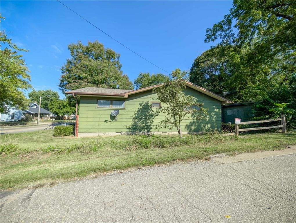 6525 King Hill Avenue — photo 10
