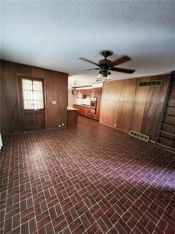 6525 King Hill Avenue — photo 12