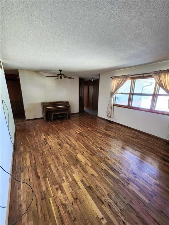 6525 King Hill Avenue — photo 25