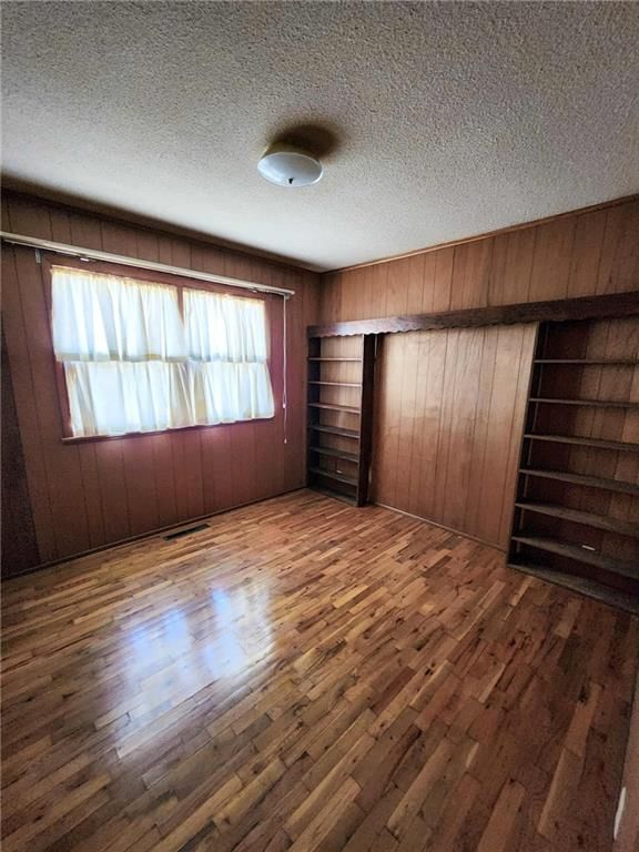 6525 King Hill Avenue — photo 33