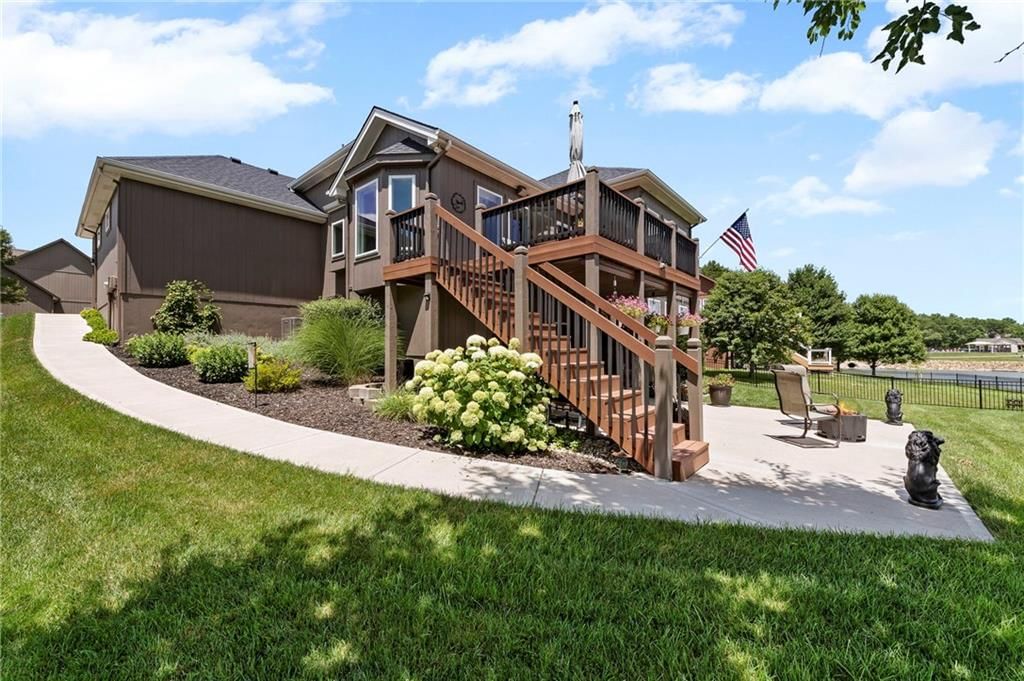 Photo 42 of 46 - 2825 SW Carlton Drive