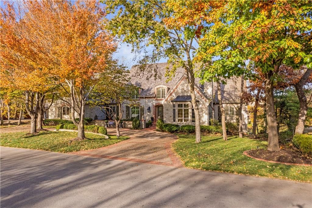 360 E Loch Lloyd Parkway — photo 3