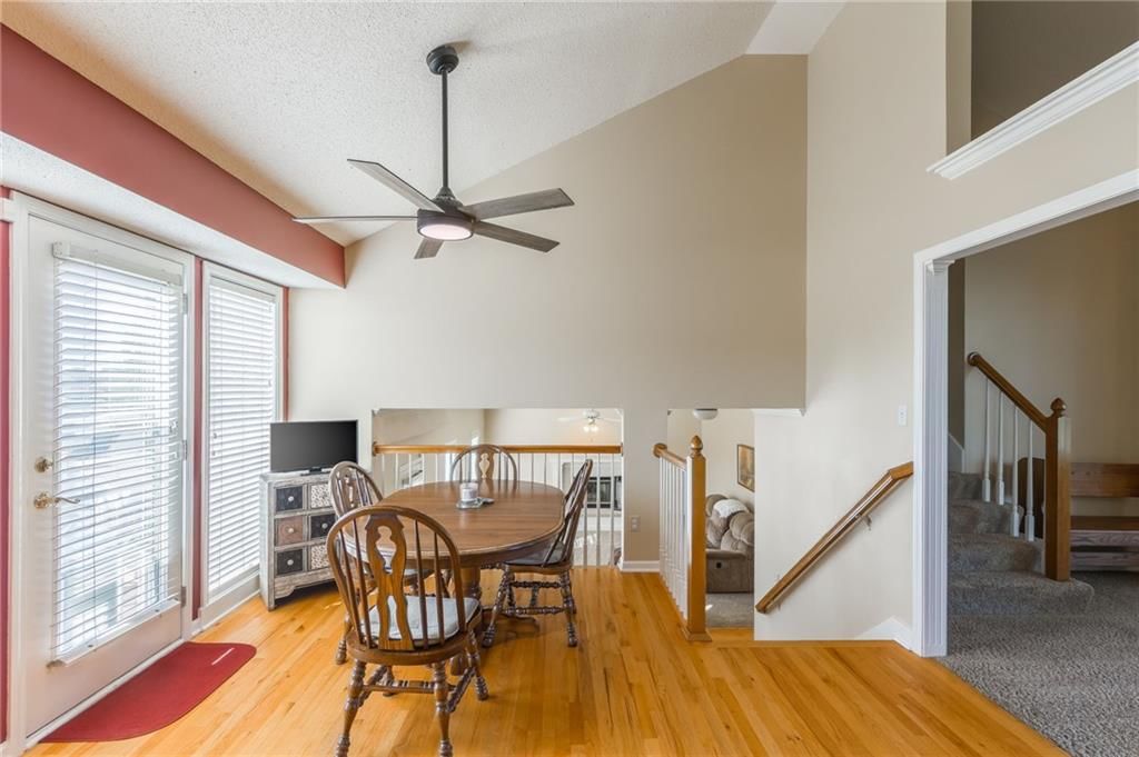 10700 N Holmes Street — photo 18