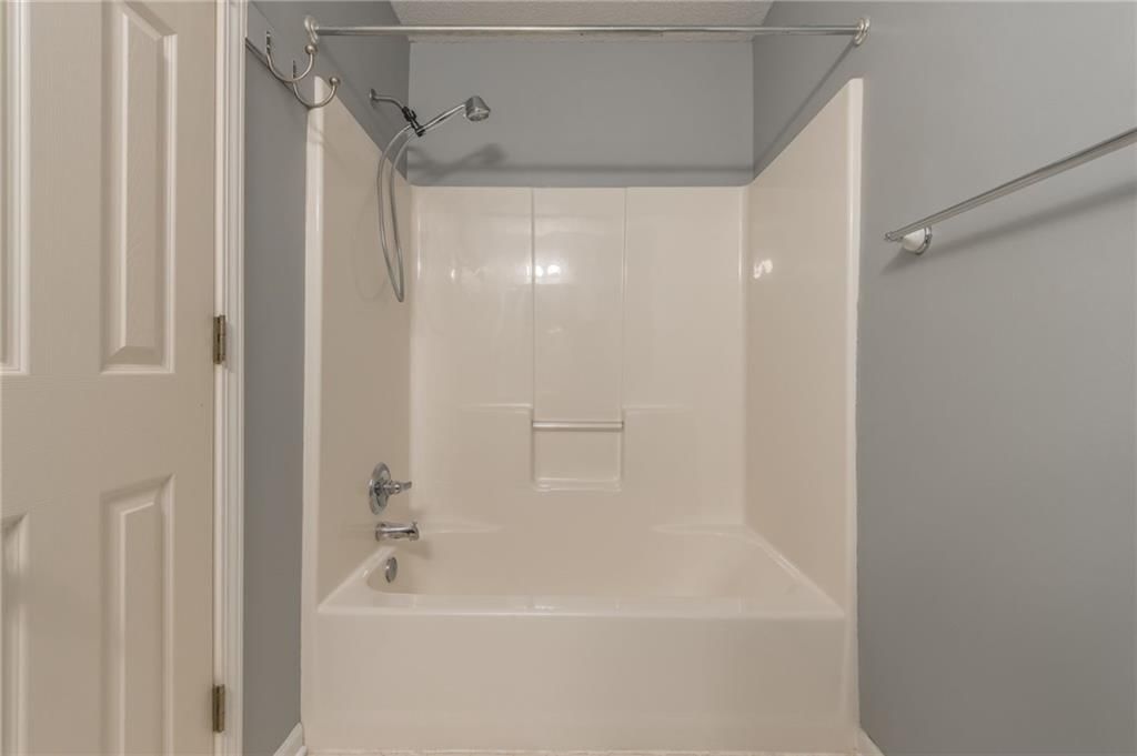 10700 N Holmes Street — photo 29