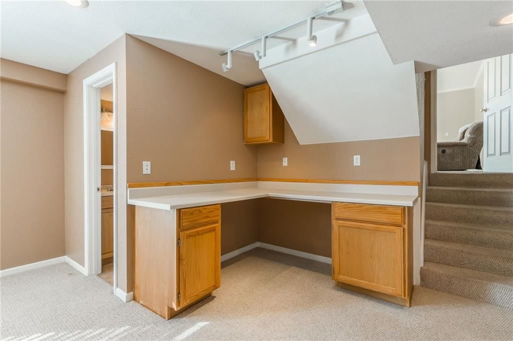 10700 N Holmes Street — photo 35