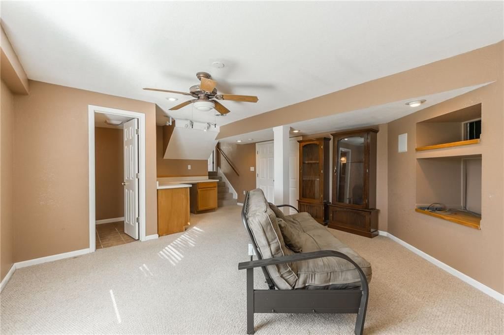 10700 N Holmes Street — photo 36